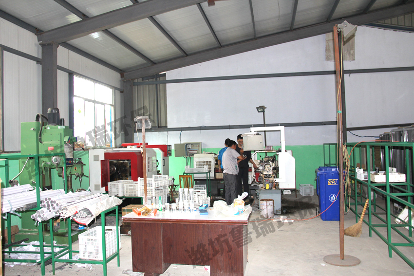 水射器、滴定閥、單向閥數(shù)控機(jī)床加工現(xiàn)場(chǎng)